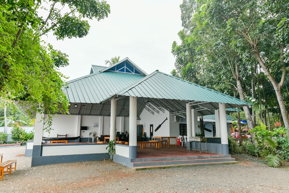 OYO Home 24545 Backwaters Stay, NH 47 Alappuzha, Alappuzha
