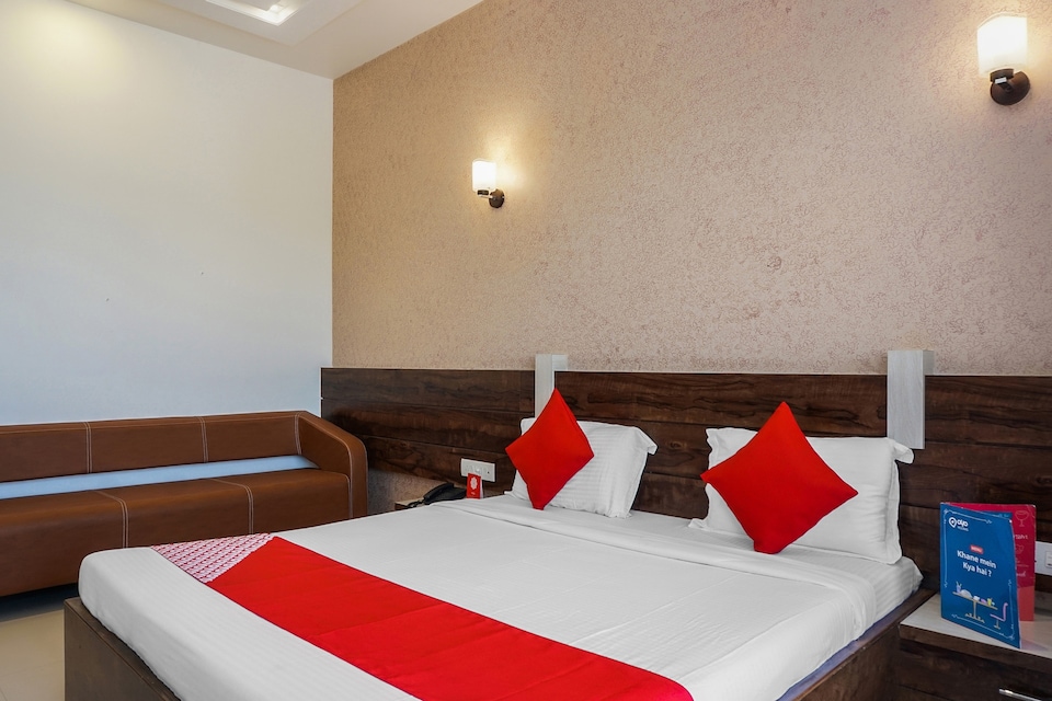 OYO Legacy Villa & Mini Resort, Lonavala, Lonavala