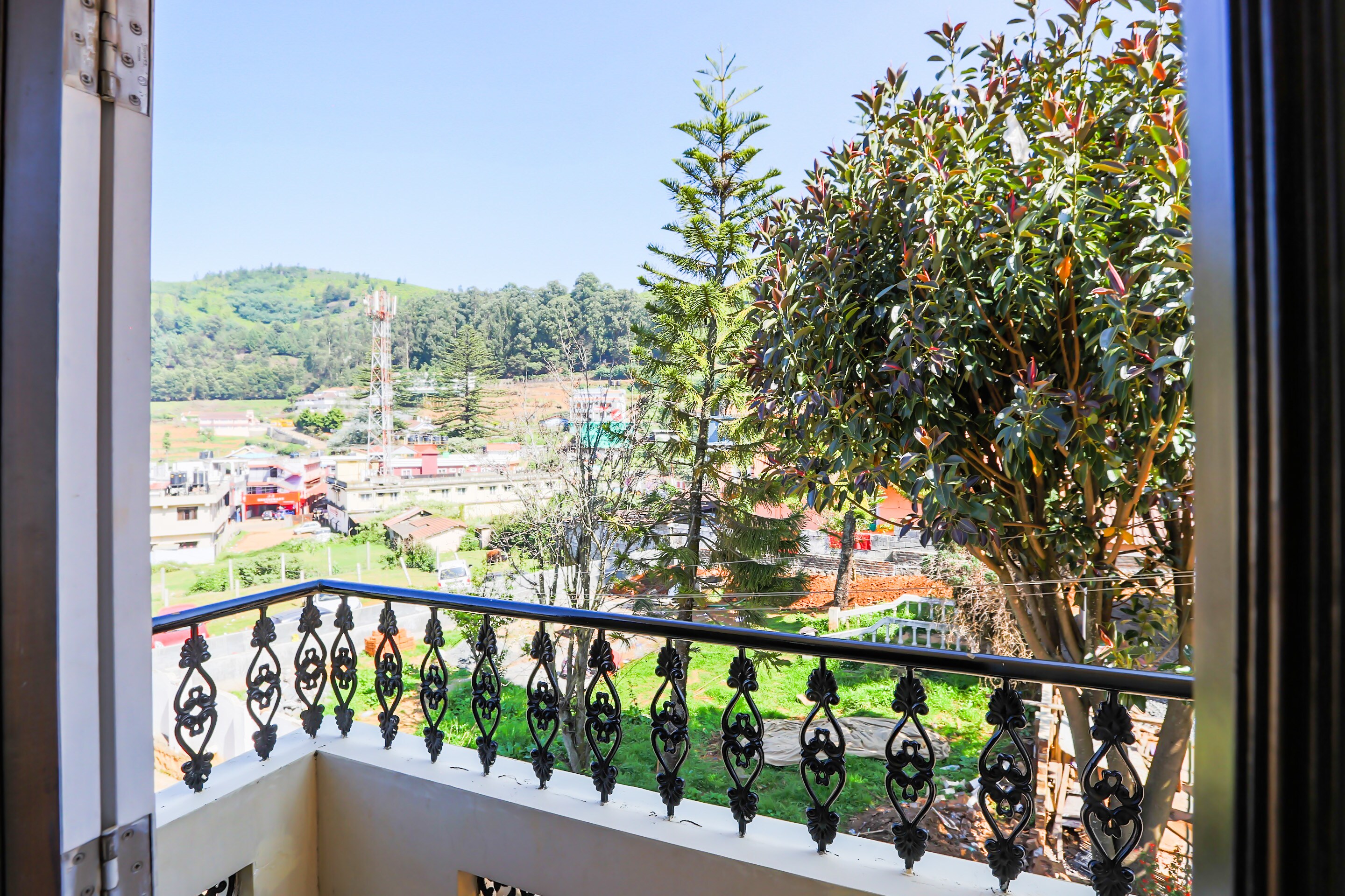 Oyo Home 24559 Elegant Stay Home Ooty Book 1458 Oyo