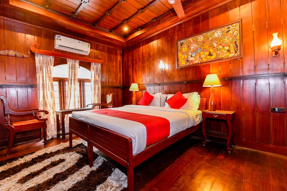 OYO 24569 HouseBoat Dream Voyager 3bhk, Alappuzha Backwaters, Punnamada Alleppey