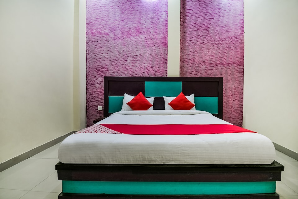 OYO 24575 Hotel Prabhu Villas, Sindhi Camp, Jaipur