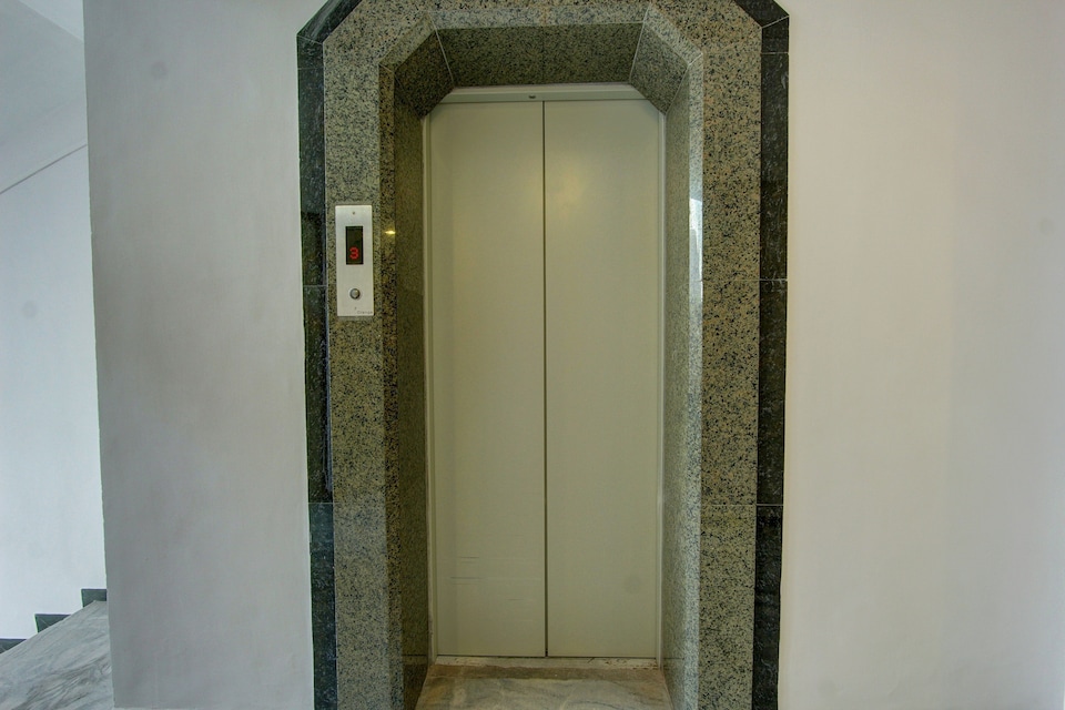 Collection O 24579 Hotel Padmam Town Hall Rd, Madurai City Centre, Madurai