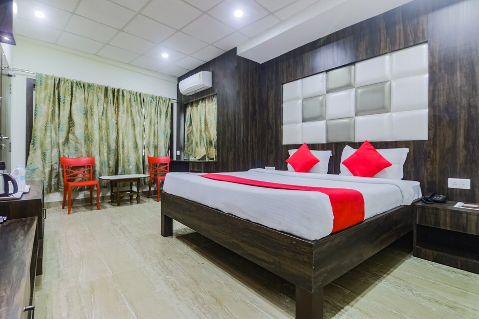 OYO 24581 Aditya's Hotel Bikram, Tezpur, Tezpur