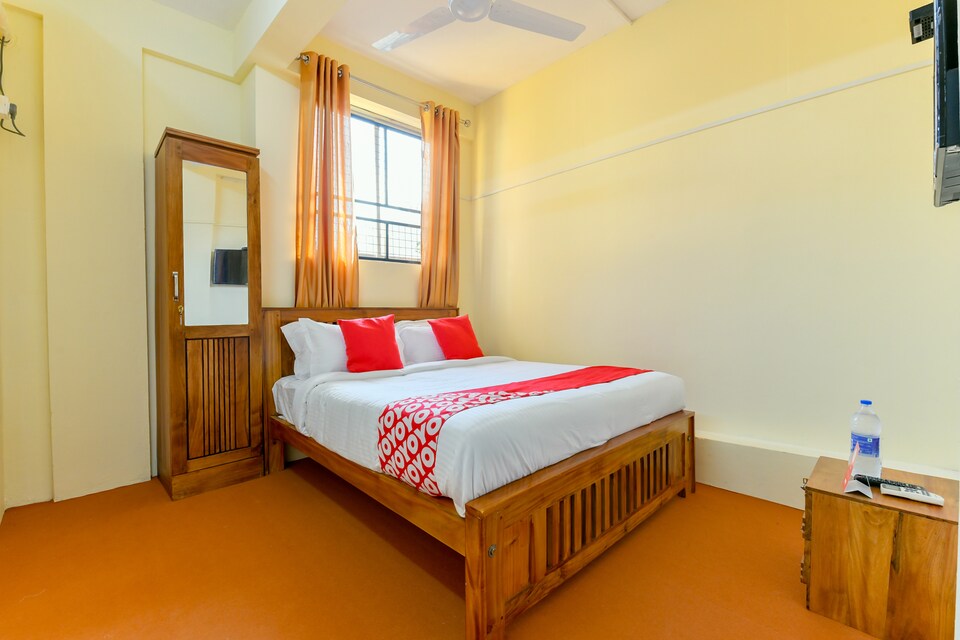 OYO Flagship 24607 Lotus Residency, Palarivattom, Kochi