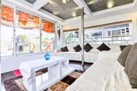 OYO Houseboat Water Cruise Sharing