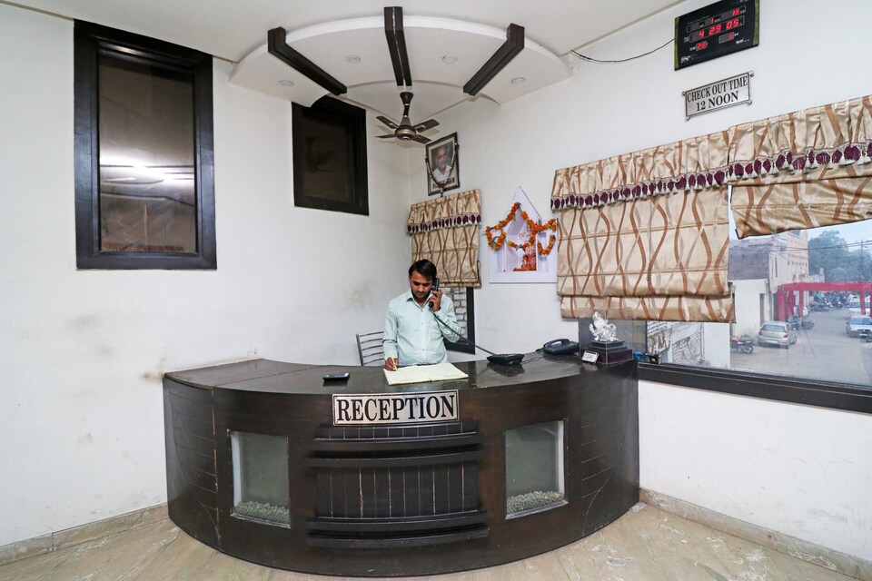 OYO 24614 Vishwas Residency, Corporate Complex, Agra