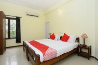 OYO Urban Spice Service Apartment