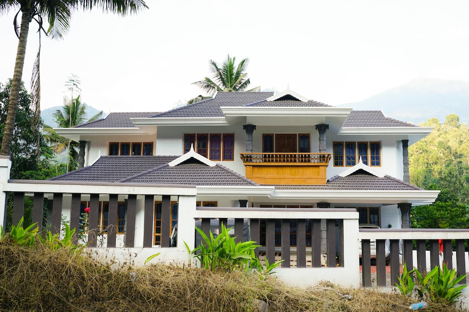 OYO Home 24618 Heavenly 2BHK, Anachal, Munnar