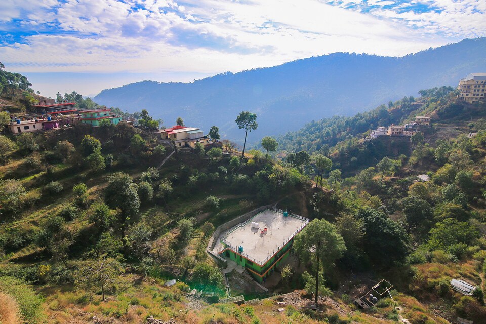 OYO Home 24640 Valley View 1BHK, Kasauli, Kasauli