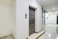 Super Collection O MP Nagar