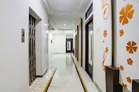 Super Collection O MP Nagar