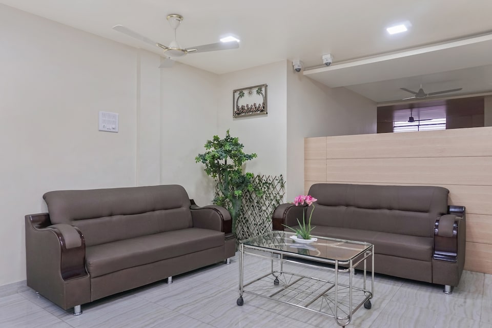 OYO 24649 Hotel Pride Executive, Solapur, Solapur