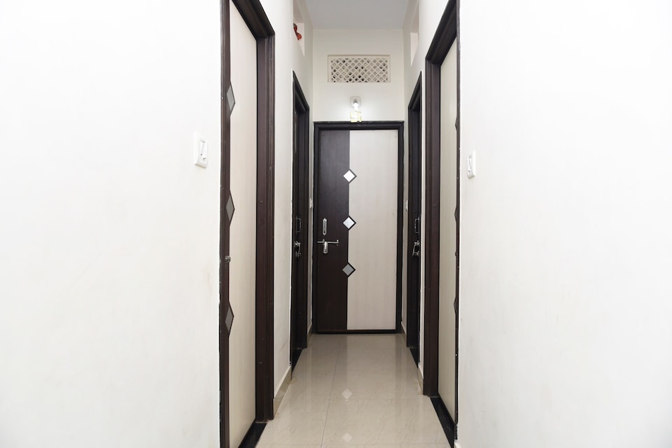 OYO Home 24665 Cozy Family Studio  Near Nakki Lake, Mount Abu Central, Mount-Abu