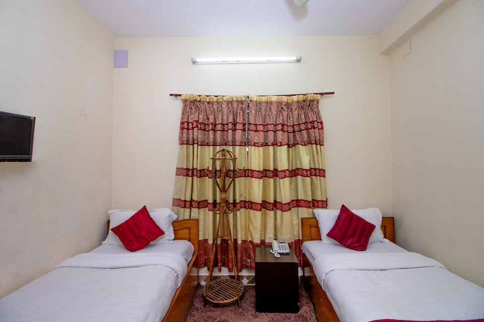 OYO 249 Hotel Royal Image, Pokhara, Pokhara