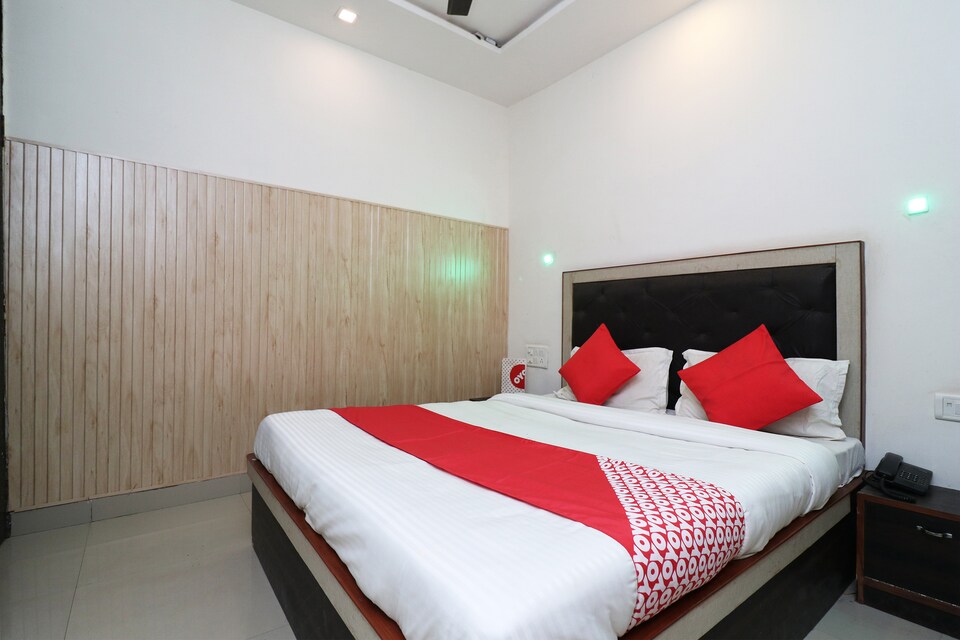 Flagship 24679 Hotel Green House, Shilpgram, Agra