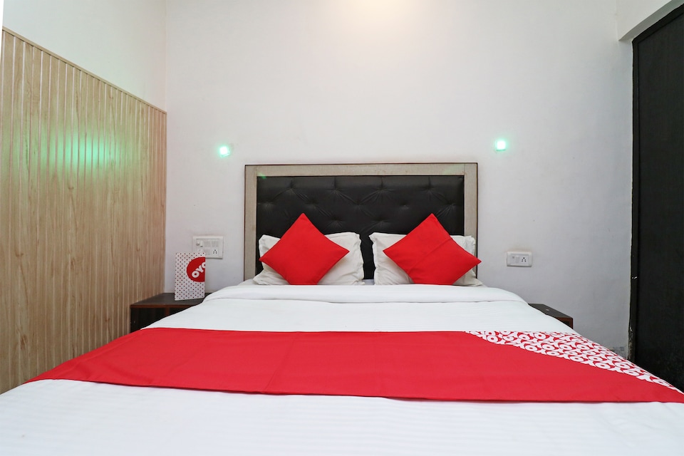 Flagship 24679 Hotel Green House, Shilpgram, Agra