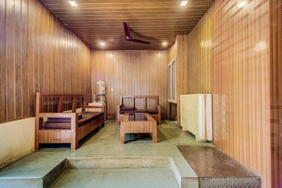 SPOT ON २४६८१ होटल राज इन, Mumbai Panvel-CBD-Taloja, मुंबई