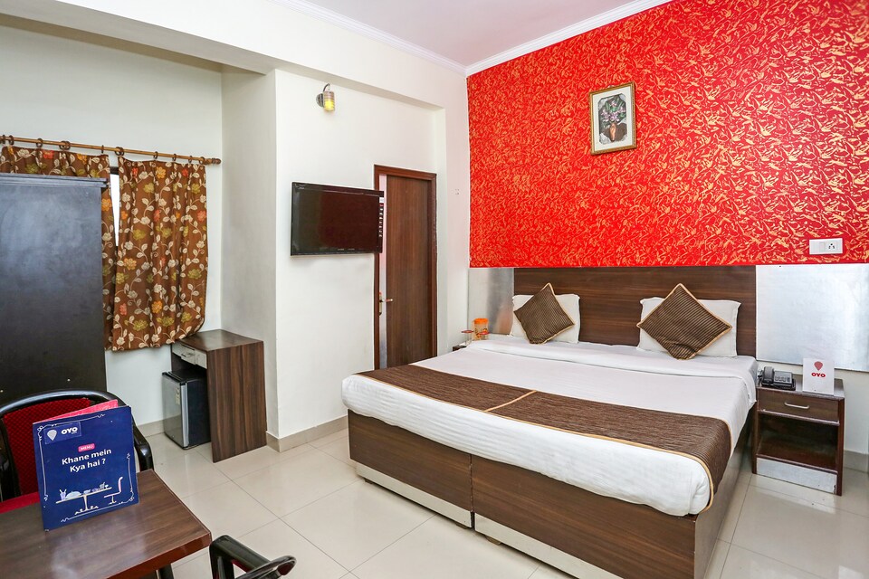 OYO 3209 Hotel Anand Villa, Shilpgram, Agra