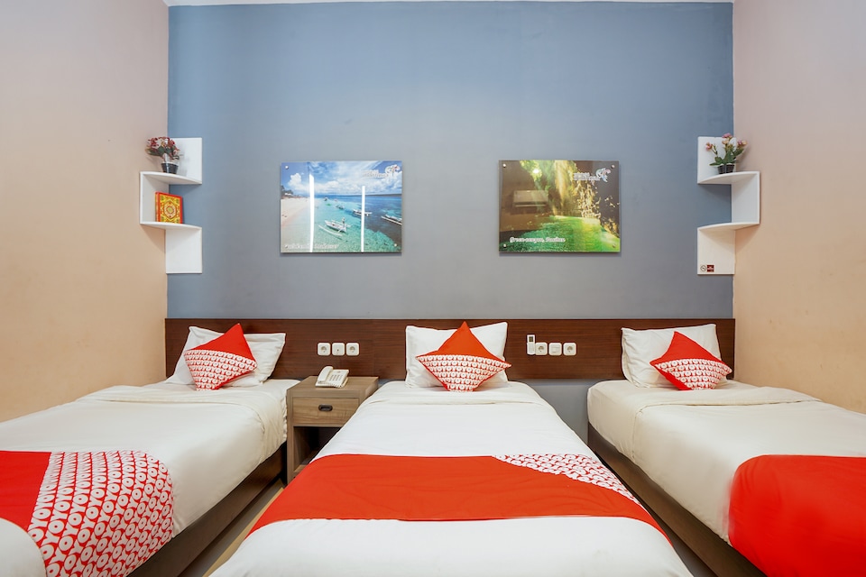 OYO 240 Audah Sevana Syariah Hotel, Wonokromo, Surabaya