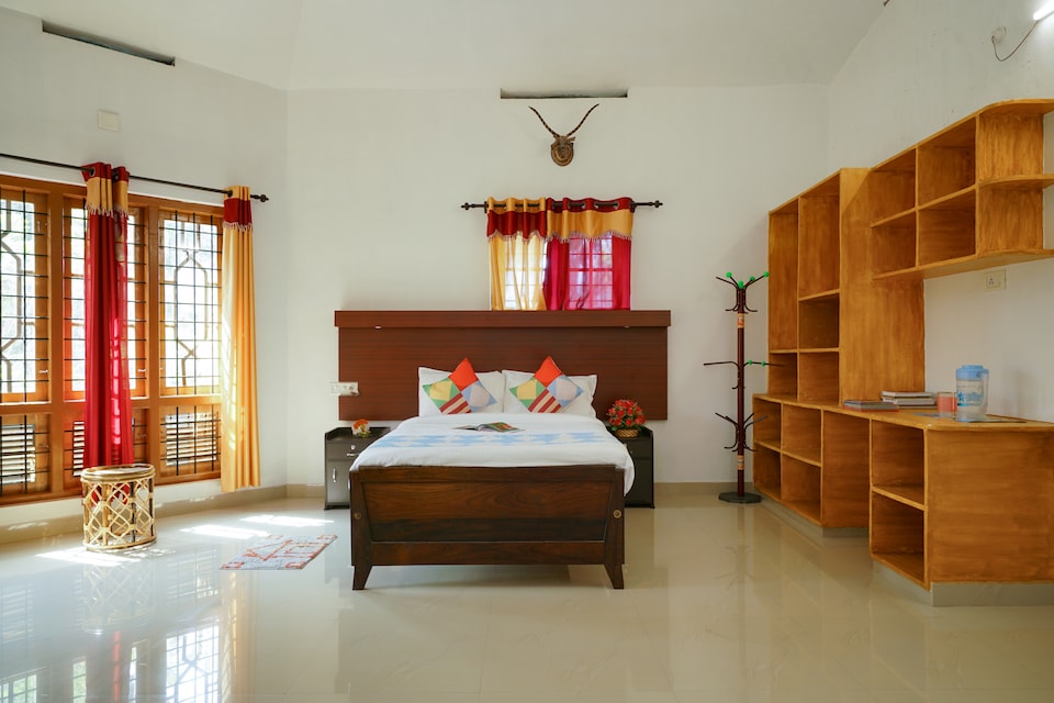 OYO Home 24738 Mesmerizing Stay, Anachal, Munnar