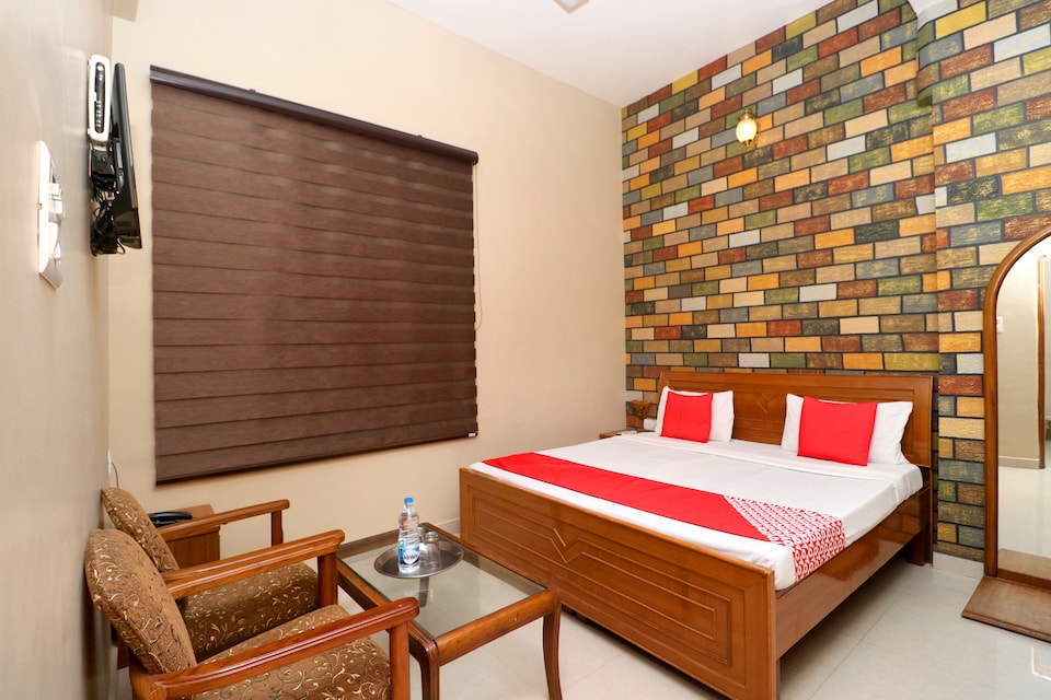 OYO 24747 Hotel White Spott, Sodal Mandir Jalandhar, Jalandhar
