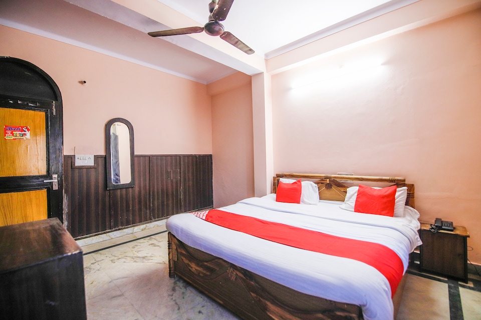 OYO 24753 Hotel Preet, Mandi, Mandi