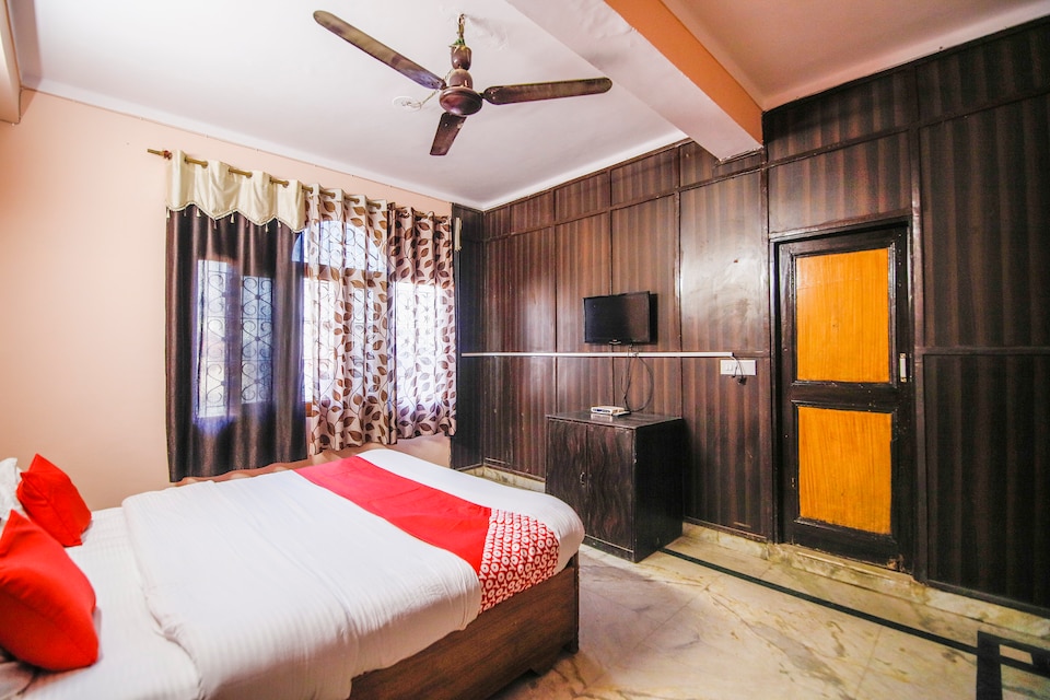 OYO 24753 Hotel Preet, Mandi, Mandi