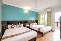 OYO 254 White House In