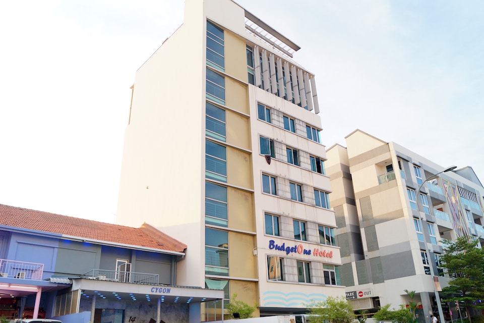 OYO 102 Budgetone Hotel, Geylang Singapore, Singapore