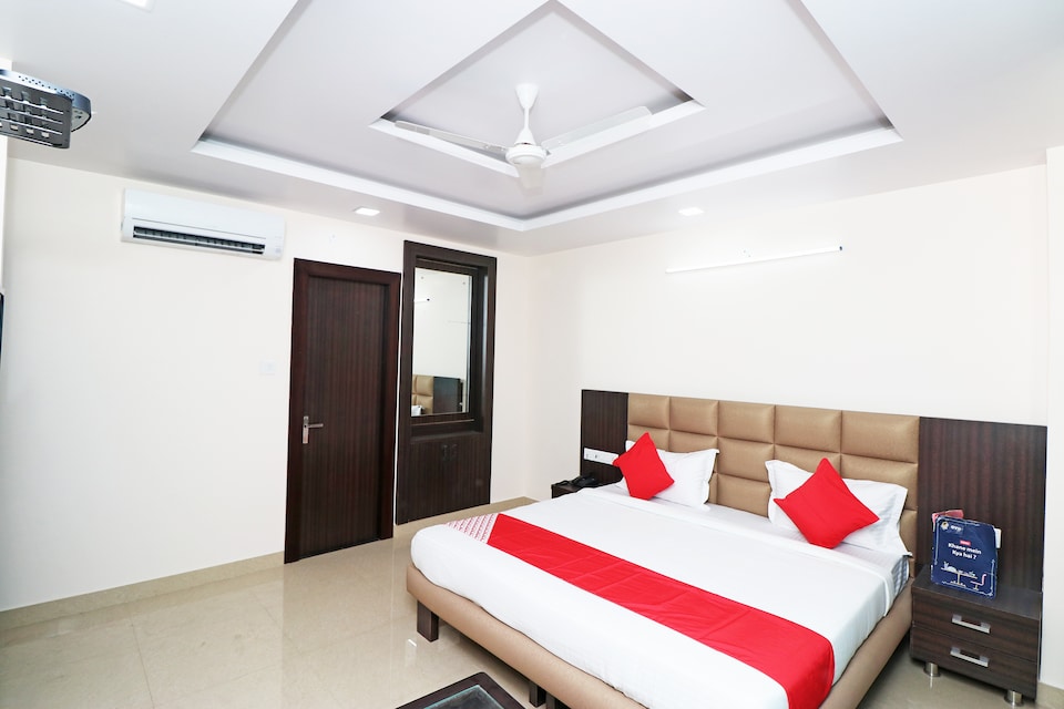 OYO 24773 Tusarth Inn, Gomti Nagar Lucknow, Lucknow