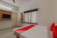 OYO Mishra Residency