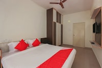 OYO Mishra Residency