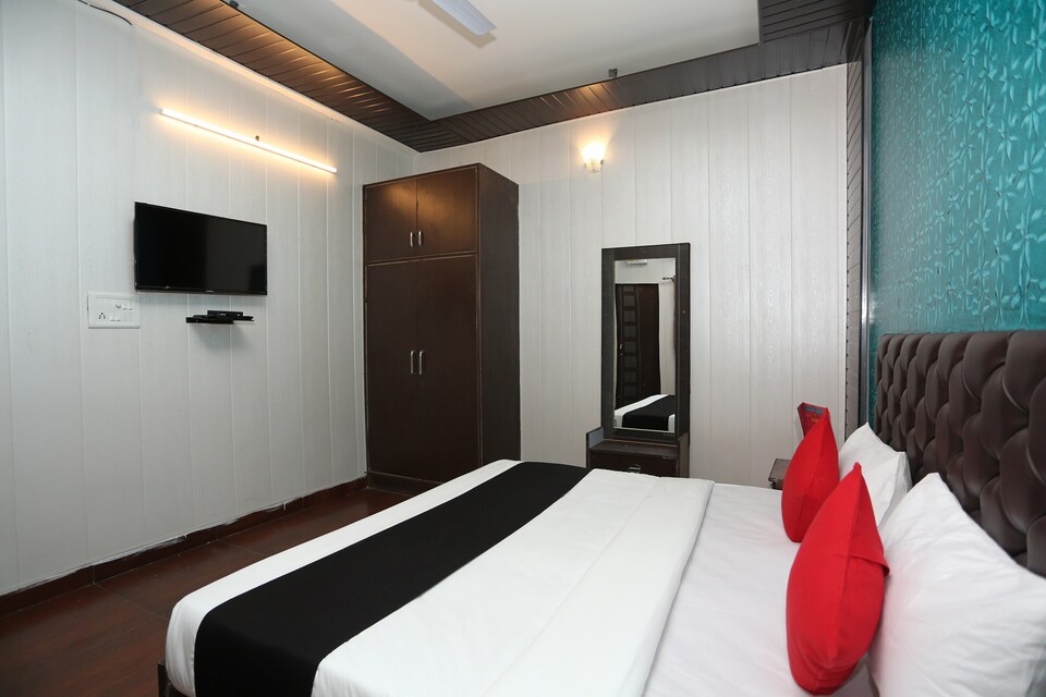 Capital O 24794 Aaryavan Resorts, Bhupatwala Haridwar, Haridwar