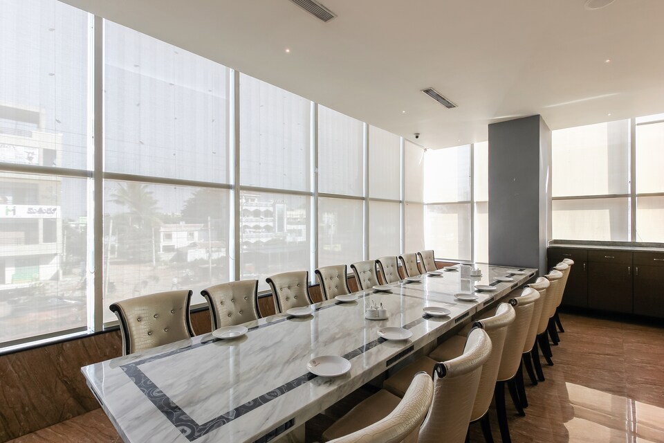 OYO 24799 Redlas Inn, Sangareddy, Sangareddy