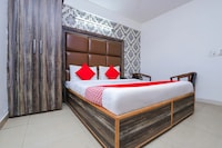 OYO Hotel Star Palace Near Gurudwara Shri Bangla Sahib