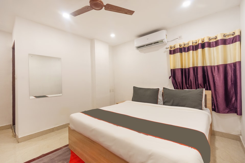 Collection O 24815 Kolkata Airport, VIP Road Kolkata, Kolkata