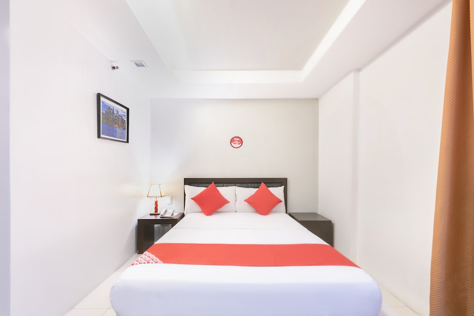 OYO 114 One Liberty Hotel, Cubao Manila, Quezon City