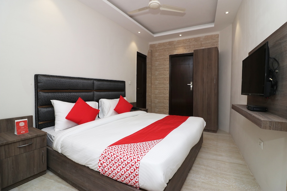 Flagship 24821 Waterfront Guest House Salt Lake, Salt Lake Kolkata, Kolkata