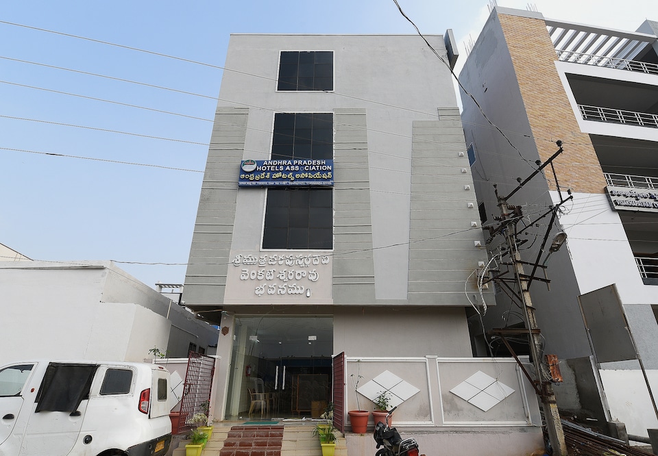 Hotel O Andhra Pradesh Hotels Association, Ramavarappadu Ring Road Vijayawada, Vijayawada