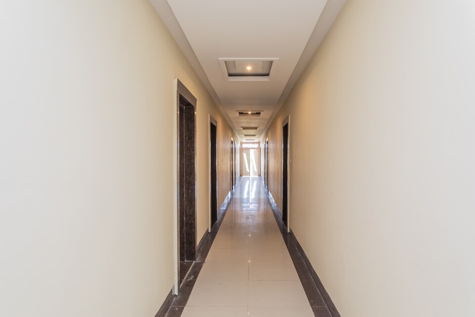 OYO 24843 Hotel Mapels Blue, Dewas City, Dewas