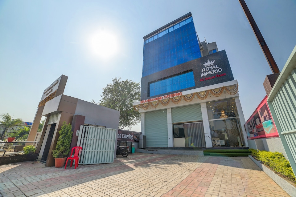 Collection O 24848 Royal Imperio, Pirangut, Pune