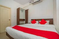 OYO Stay Zone Near Phoenix Marketcity