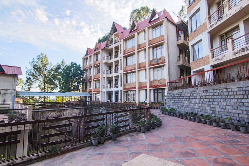 OYO Home 24870 Charming 2BHK, Kasauli, Kasauli