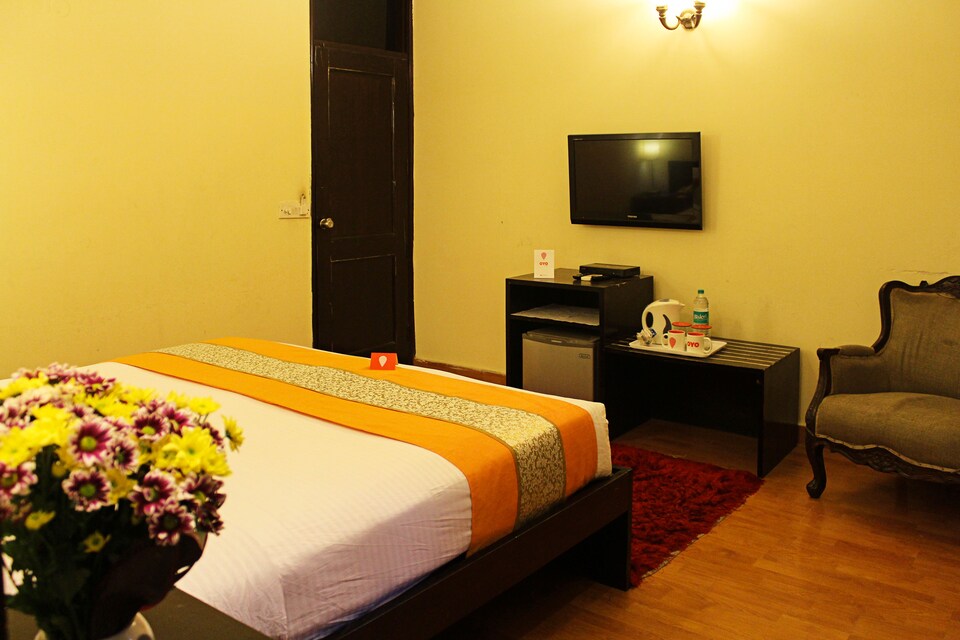 OYO 3226 Hotel FFour, Nehru Place, Delhi