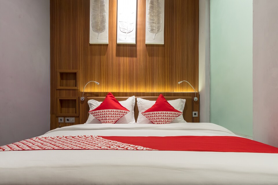 OYO 248 De Natio Guest House, Medan, Medan