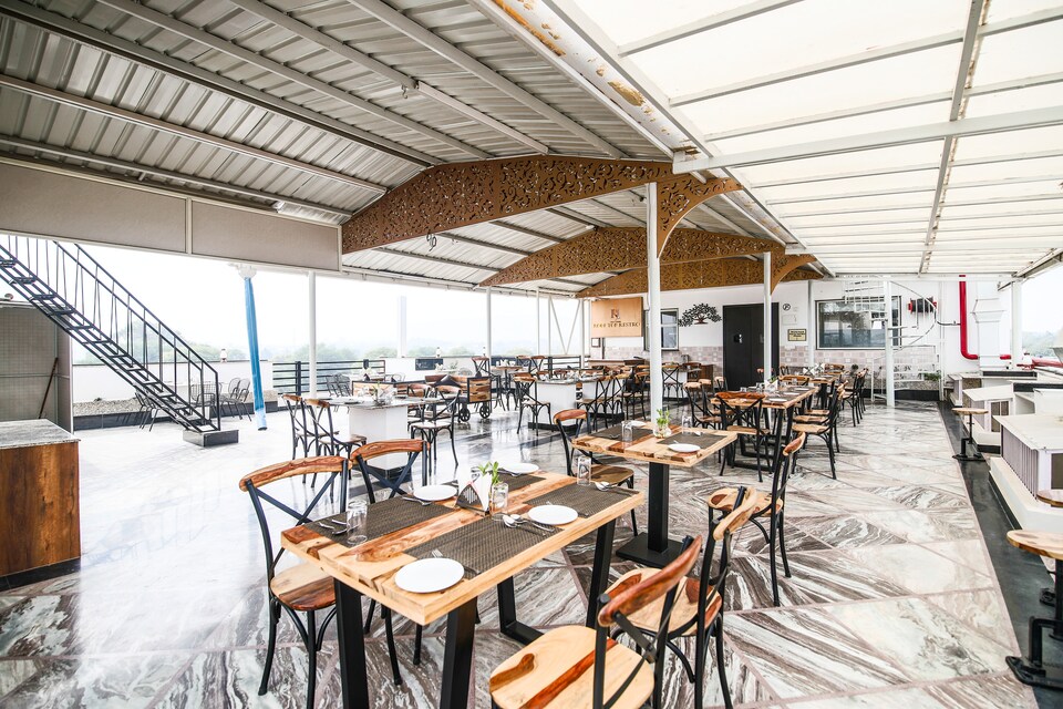 Capital O 24899 Mehrangarh Palace, Udaipur Central, Udaipur