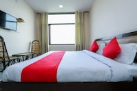 OYO Achi House Near Vishwa Vidyalaya Metro Station