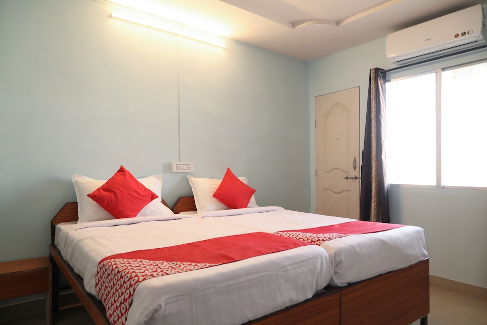 OYO Flagship 24924 Krishna Kunj, Manish Nagar Besa, Nagpur