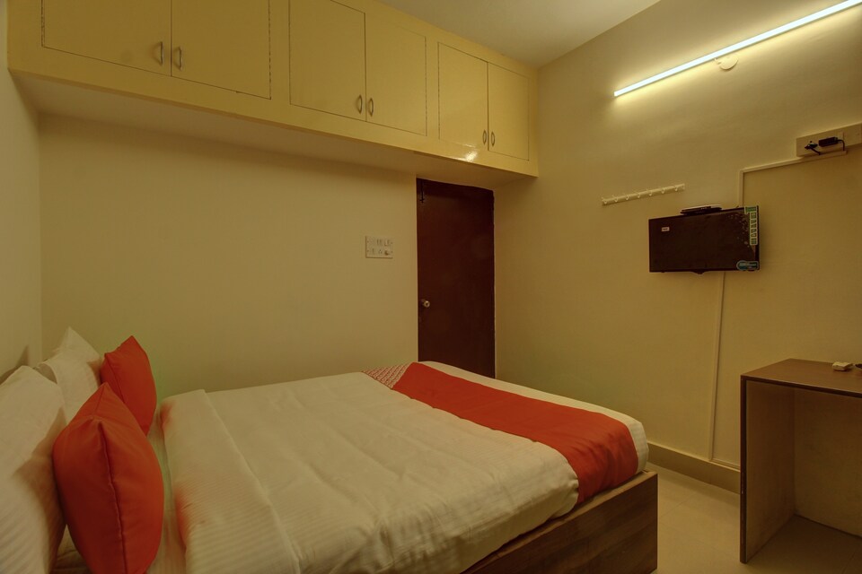 OYO Aiwan E Ashraf Suites Near Snow City, Mathikere Bangalore, Bangalore