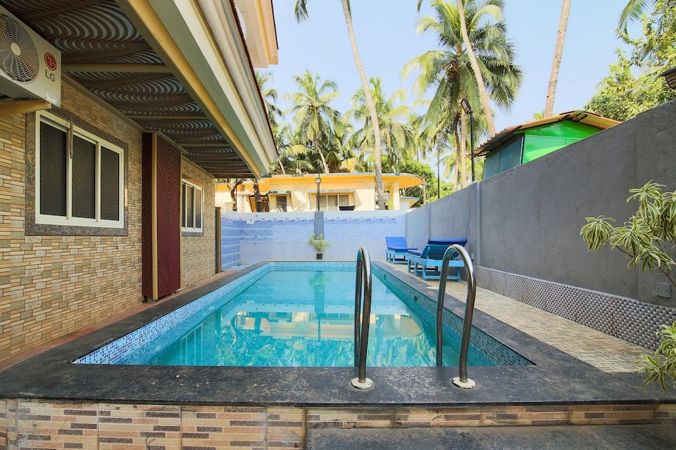 LIVE WITH GOA4091, Candolim Goa, Goa